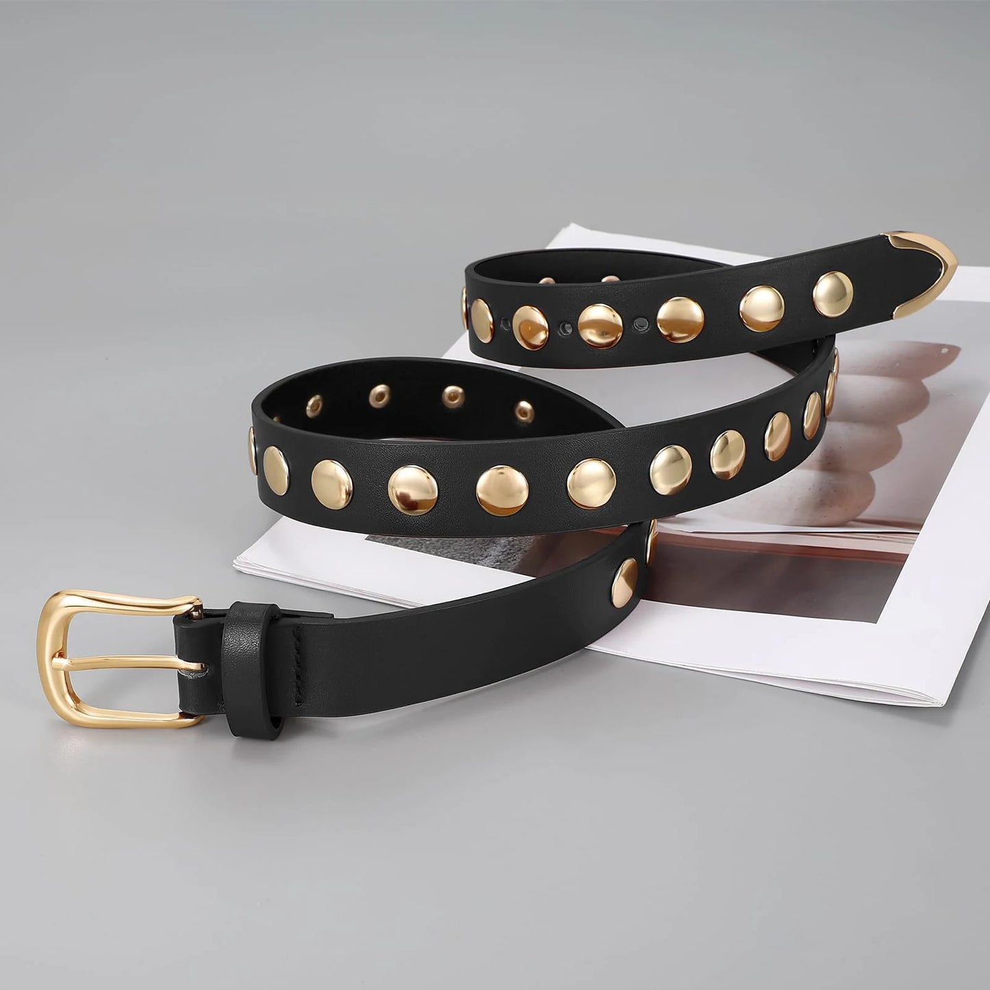 ceinture cloutée